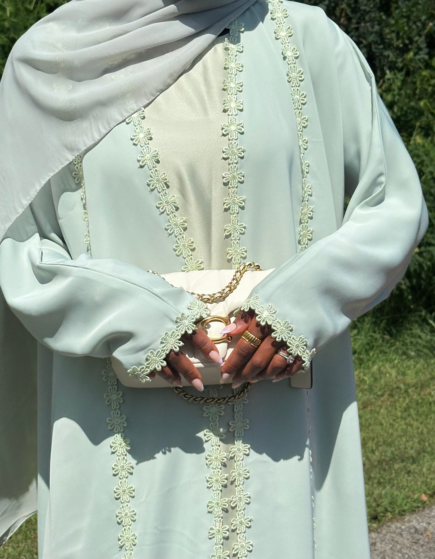 MINT LACE ABAYA