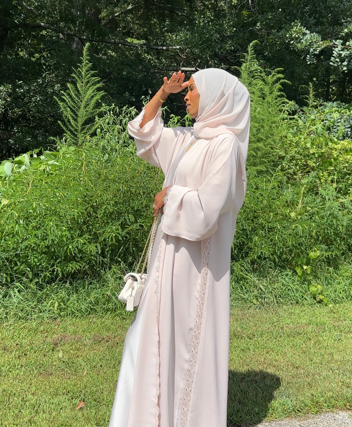 BLUSH LACE ABAYA
