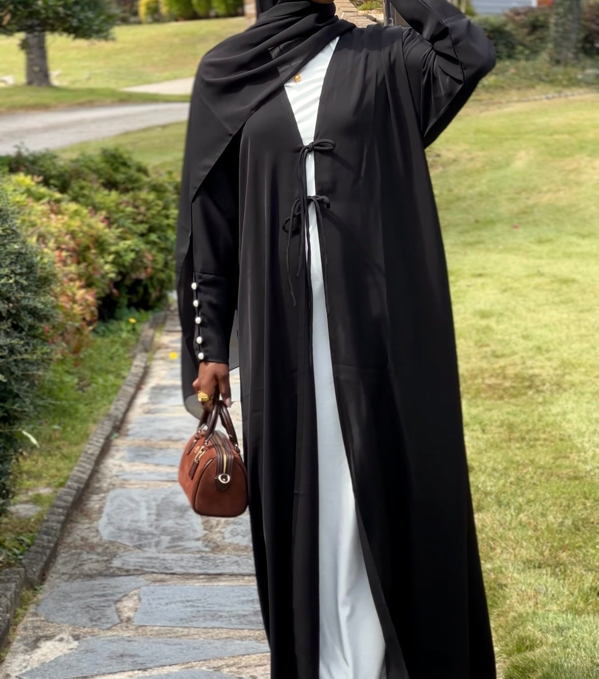 PEARL TIE ABAYA