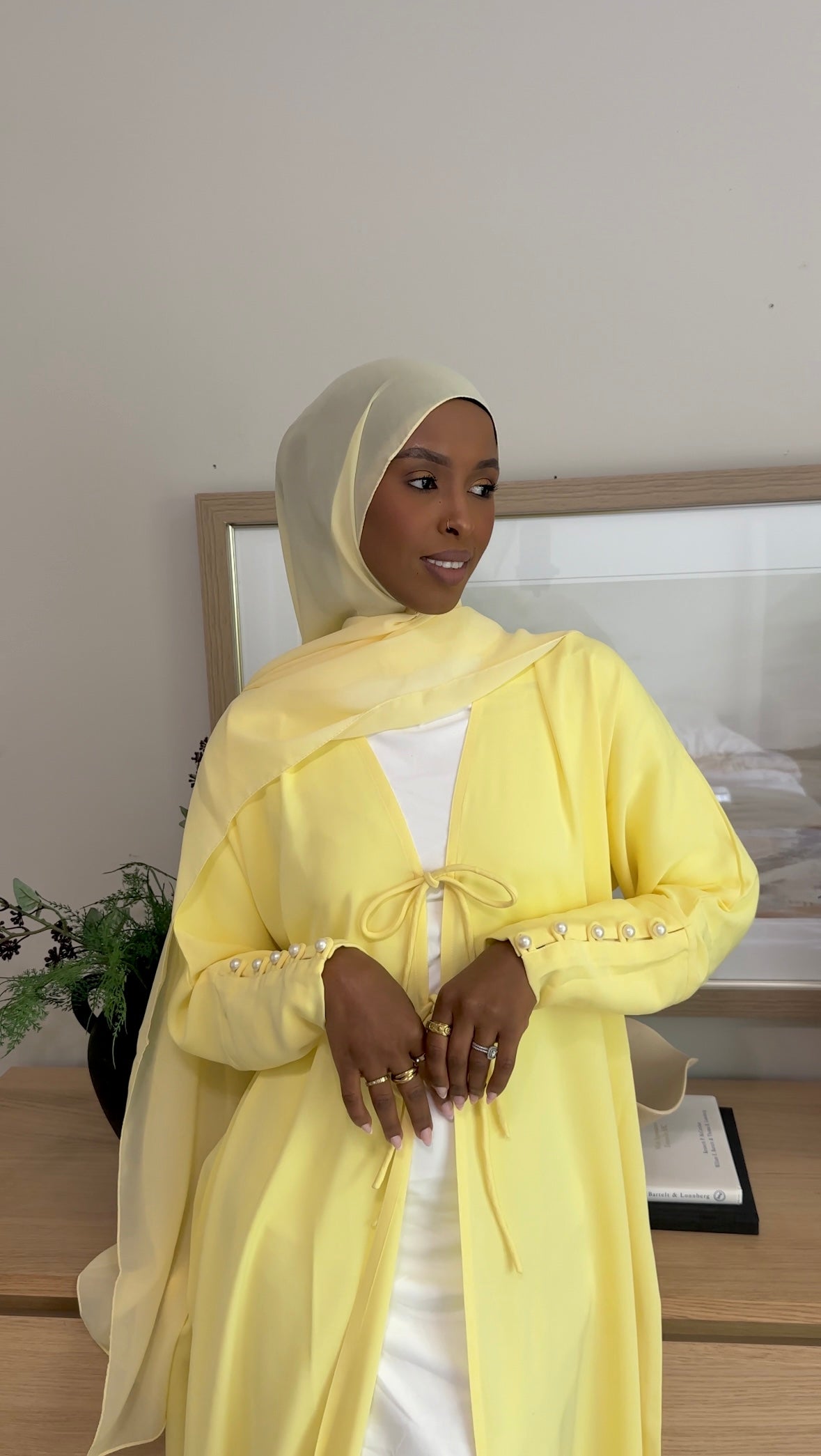 PEARL TIE ABAYA