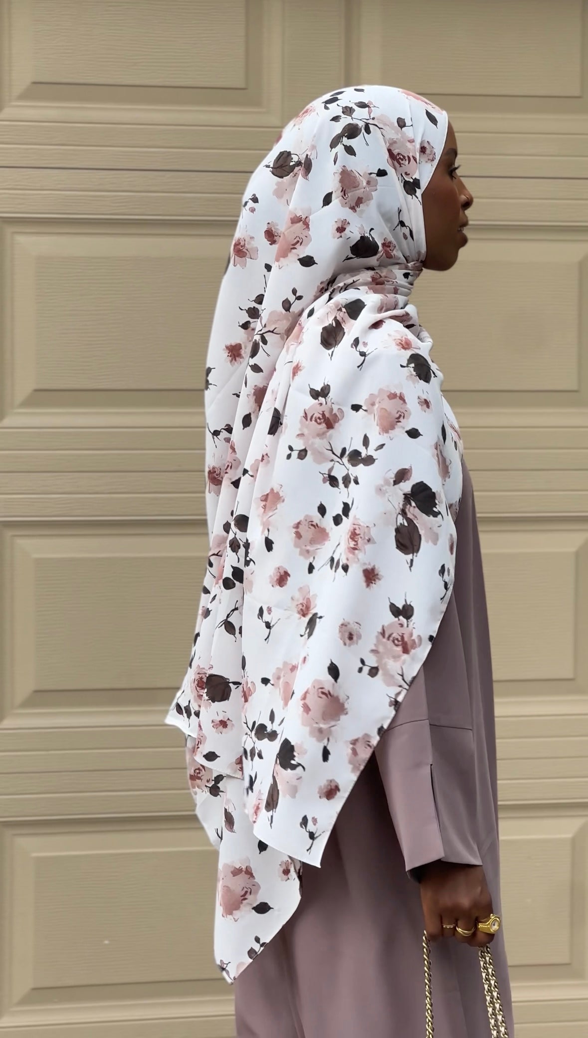 BLUSH & BLOOM CLOSED ABAYA