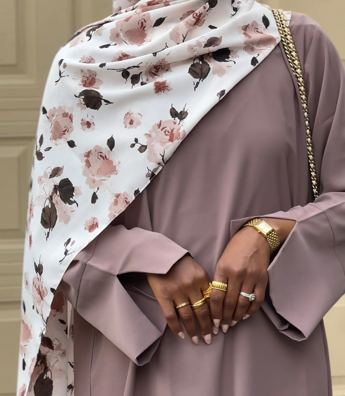 BLUSH & BLOOM CLOSED ABAYA